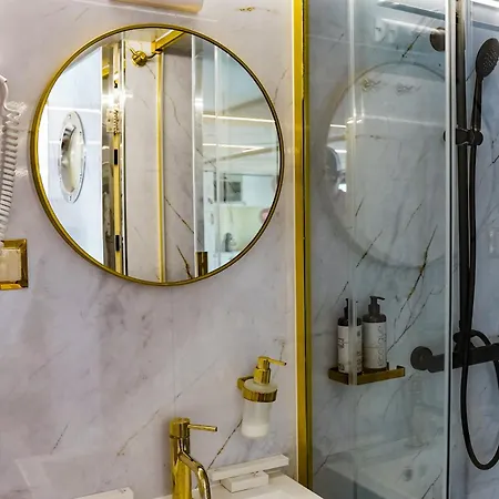 Botel Houseboat- Perseuszone *